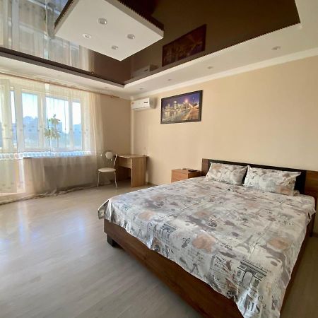 Apartment On Khreshchatyk 200 Center Cherkasy Exterior foto