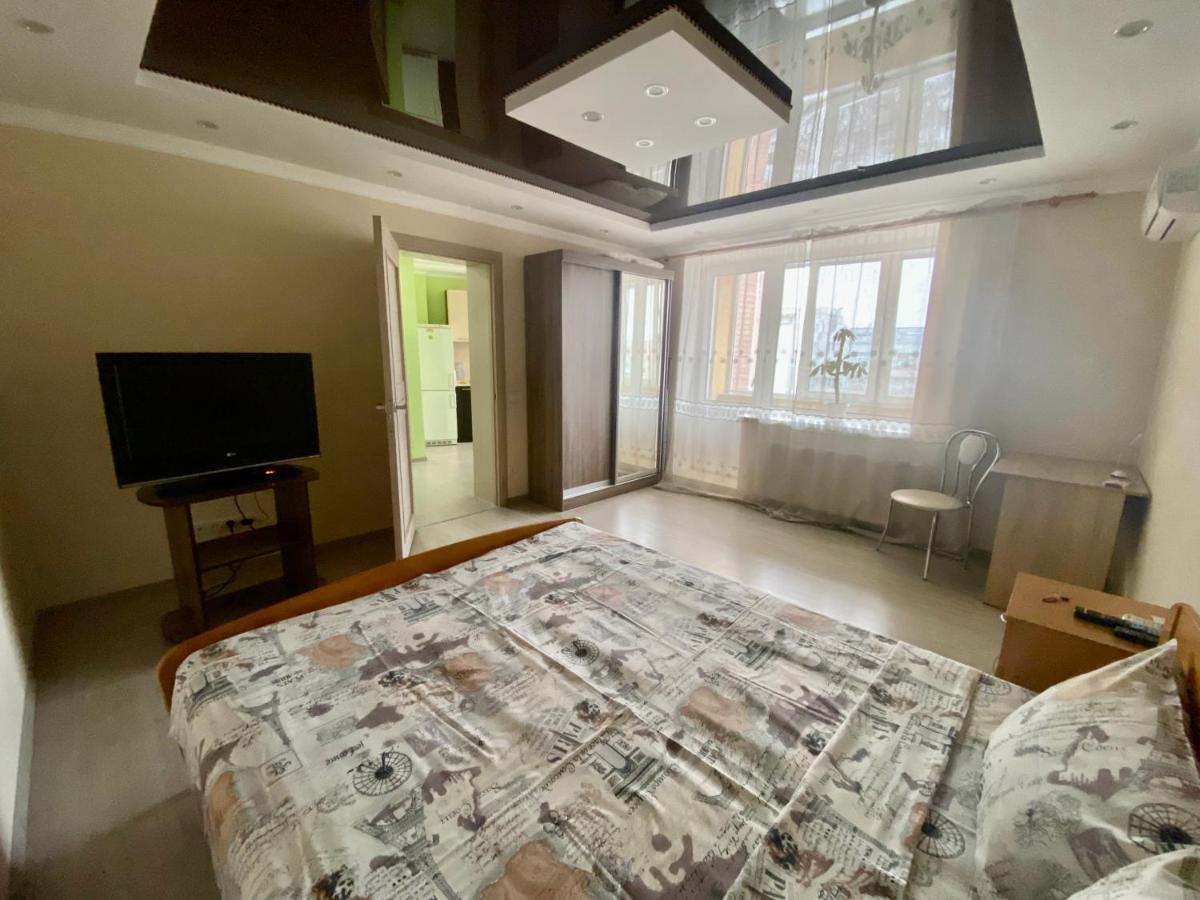 Apartment On Khreshchatyk 200 Center Cherkasy Exterior foto